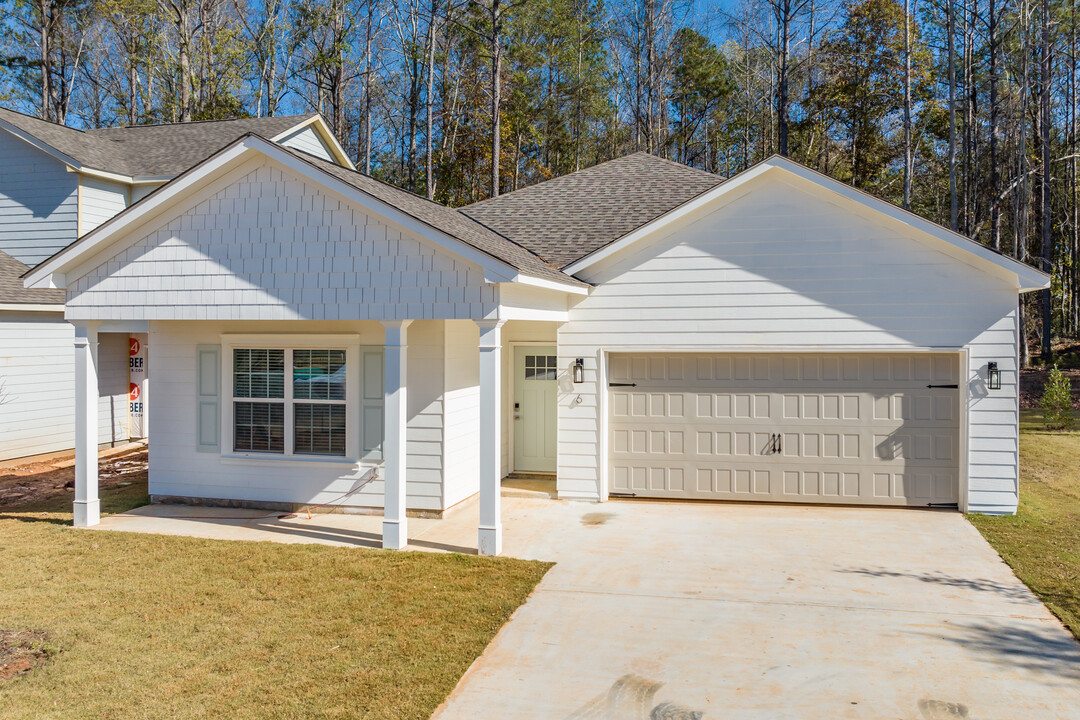 Halcyon in Newnan, GA - Foto de edificio