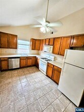 366 2nd in Lyndhurst, NJ - Building Photo - Building Photo