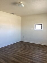 523 W 14th St in Portales, NM - Building Photo - Building Photo