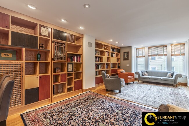 54 Trowbridge St in Cambridge, MA - Building Photo - Building Photo
