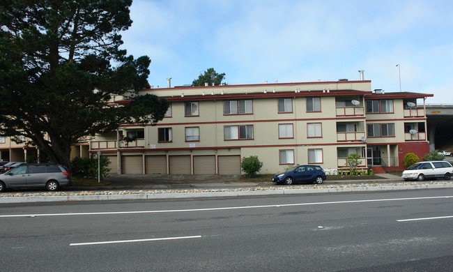 4737 Callan Blvd in Daly City, CA - Building Photo - Building Photo