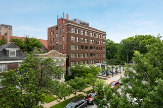 350 N Skinker Blvd in St. Louis, MO - Building Photo - Building Photo