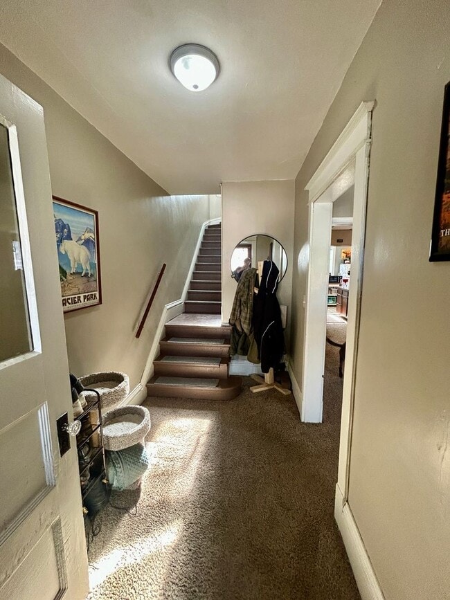 623-625 N 10th Ave E in Duluth, MN - Foto de edificio - Building Photo