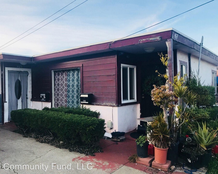 465 Hale Ave in Oakland, CA - Building Photo