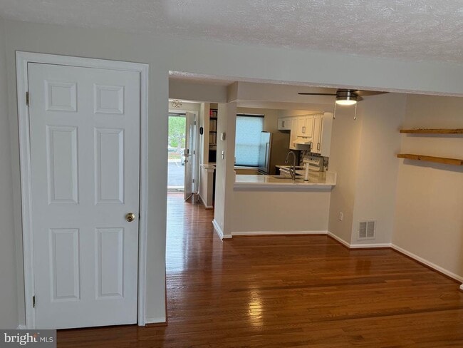 14724 Crosswood Terrace in Burtonsville, MD - Building Photo - Building Photo