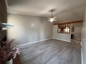 233 Easy St in Jacksonville, NC - Building Photo - Building Photo