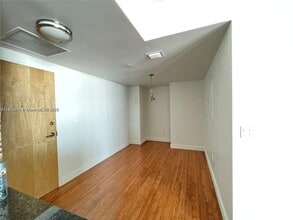 350 S Miami Ave, Unit 1905 in Miami, FL - Building Photo - Building Photo