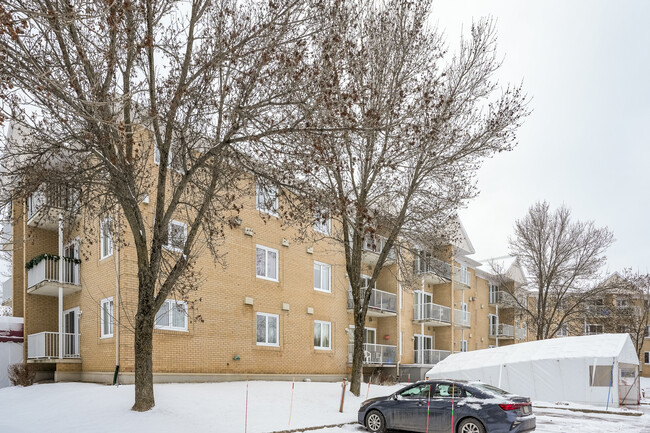 6200 De La Griotte Rue in Québec, QC - Building Photo - Primary Photo