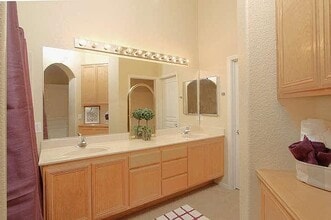 447 Elegance Pl in Folsom, CA - Building Photo - Building Photo