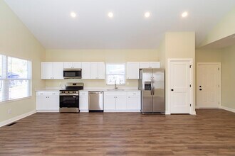 4521 Norwaldo Ave in Indianapolis, IN - Foto de edificio - Building Photo