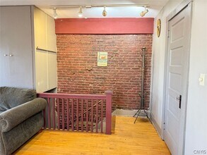 1 S Jefferson St in Pulaski, NY - Building Photo - Building Photo