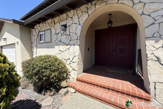240 Estates Dr in San Bruno, CA - Building Photo - Building Photo
