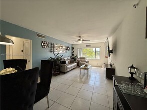 5800 NE 22nd Way in Fort Lauderdale, FL - Building Photo - Building Photo
