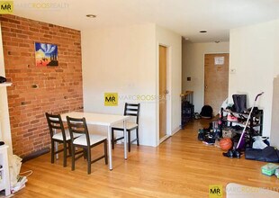 103 Gainsborough St, Unit #403 in Boston, MA - Foto de edificio - Building Photo