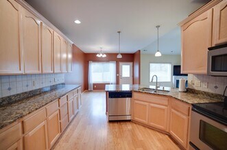 1085 Sirron Ave in Richland, WA - Building Photo - Building Photo