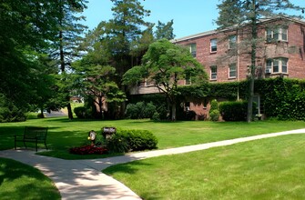 Stonehenge Gardens in Albany, NY - Building Photo - Building Photo