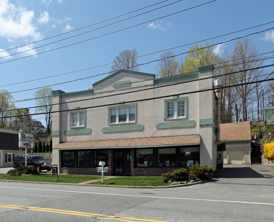 Route 6 Mixed Use in Mahopac, NY - Foto de edificio