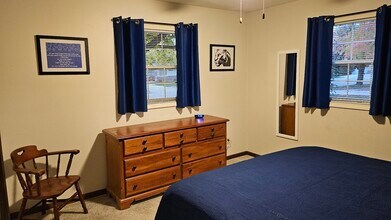 2406 Roxbury Rd in Janesville, WI - Building Photo - Building Photo