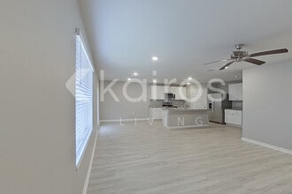 4816 Malay Cir in Pace, FL - Foto de edificio - Building Photo