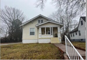 125 N 35th St in Louisville, KY - Building Photo