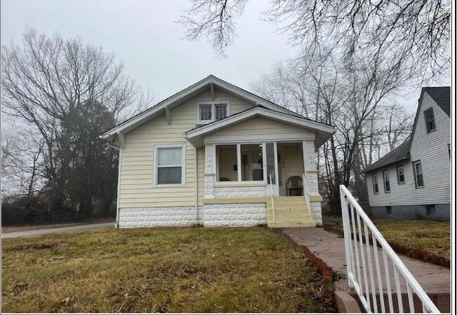 property at 125 N 35th St