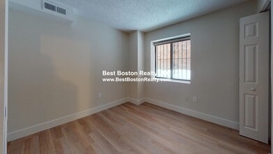 16 Elmer St in Cambridge, MA - Building Photo - Building Photo