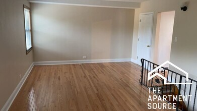 6304 N Cicero Ave in Chicago, IL - Building Photo - Building Photo