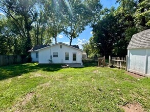 1010 Maple St in Eudora, KS - Building Photo - Building Photo