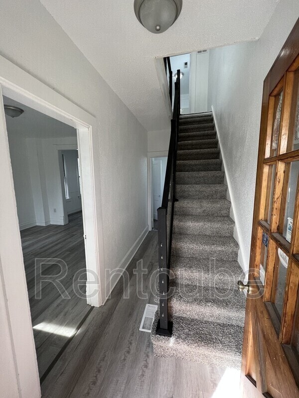 611 Garfield Ave in Dubuque, IA - Building Photo - Building Photo