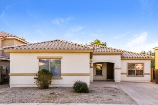 2611 W Bloch Rd in Phoenix, AZ - Building Photo