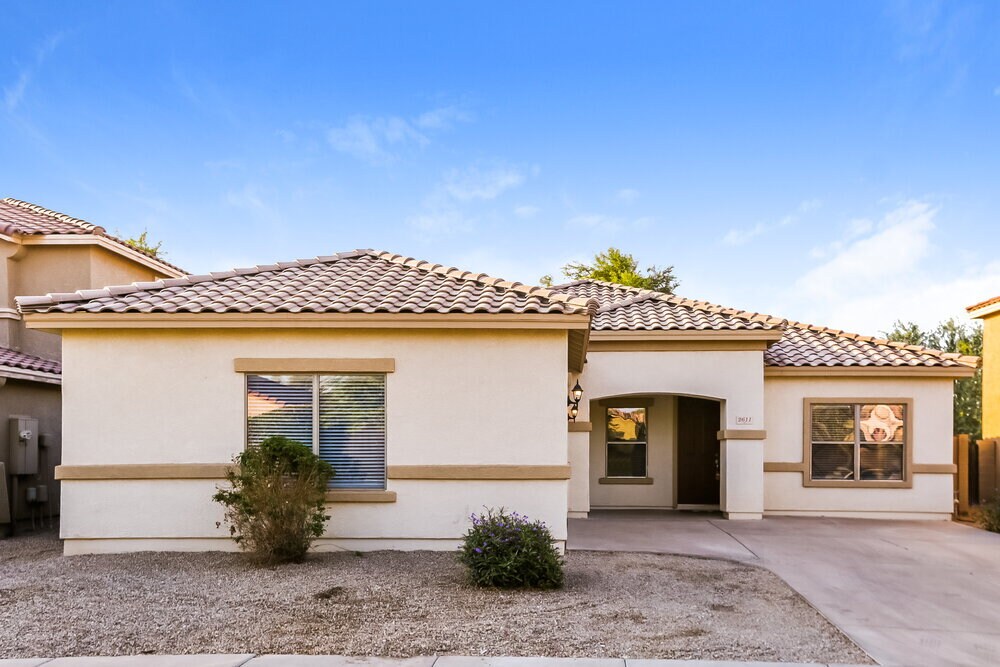 2611 W Bloch Rd in Phoenix, AZ - Building Photo