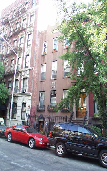 321 E 18th St in New York, NY - Building Photo - Building Photo