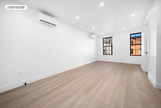 166 S 2nd St in Brooklyn, NY - Building Photo - Building Photo