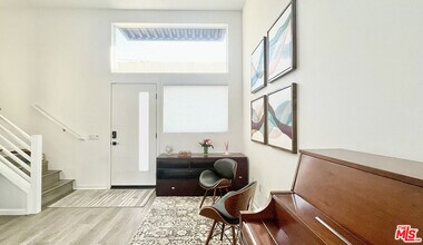 2927 1/2 Denby Ave in Los Angeles, CA - Building Photo - Building Photo