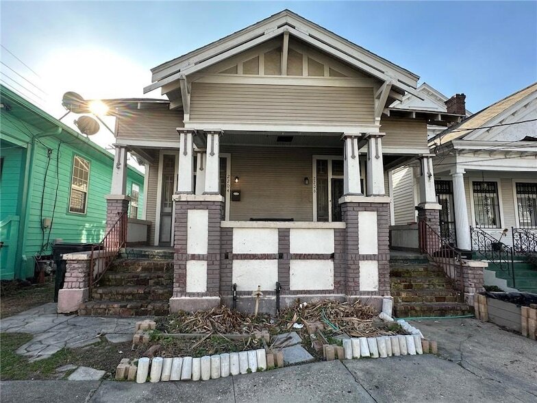 2206 General Taylor St in New Orleans, LA - Building Photo