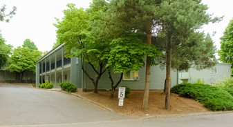 SM Multnomah Manor Apartments