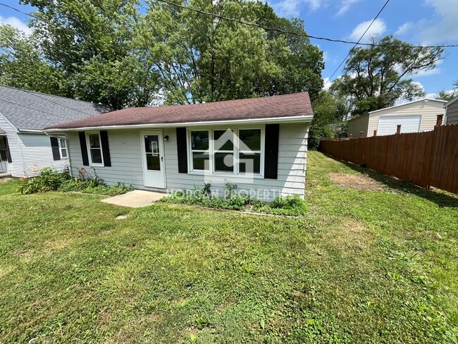 property at 4214 E Lynn St