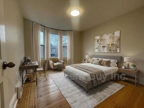 12 Carrick Ave in Hamilton, ON - Building Photo - Building Photo