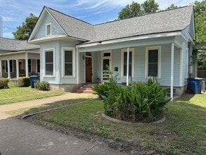 1006 Willow St in Austin, TX - Building Photo - Building Photo