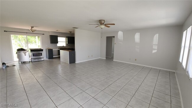 2837 SW 1st Terrace in Cape Coral, FL - Building Photo - Building Photo