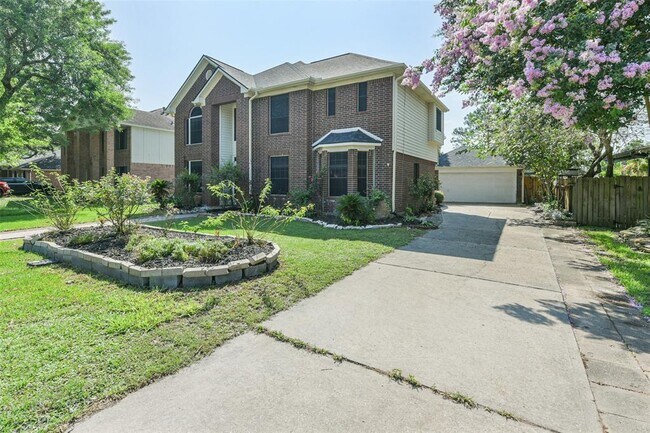 2509 S Mission Cir in Friendswood, TX - Building Photo - Building Photo