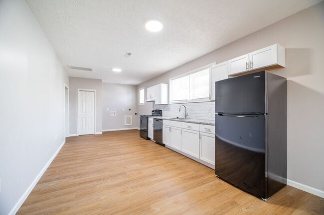 2590 Briggs Rd in Columbus, OH - Building Photo - Building Photo