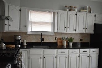 44 E 4th St in Bayonne, NJ - Building Photo - Building Photo