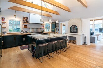 97 Westchester Ave in Pound Ridge, NY - Building Photo - Building Photo