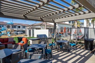 The Hawthorne in Riverside, CA - Foto de edificio - Building Photo