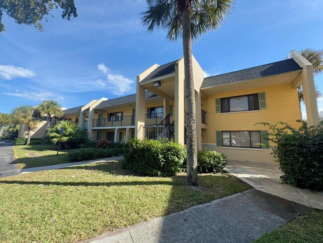 property at 710 Meadows Cir