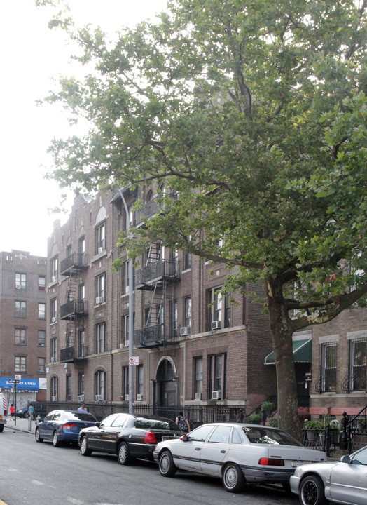 4513 6th Ave in Brooklyn, NY - Foto de edificio