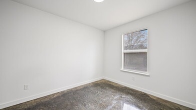 34 E Geeter Rd in Memphis, TN - Building Photo - Building Photo