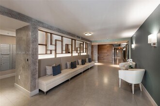 600 NE 27th St, Unit 2605 in Miami, FL - Building Photo - Building Photo