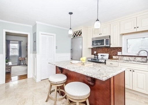 370 Bunker Hill St in Boston, MA - Building Photo - Building Photo